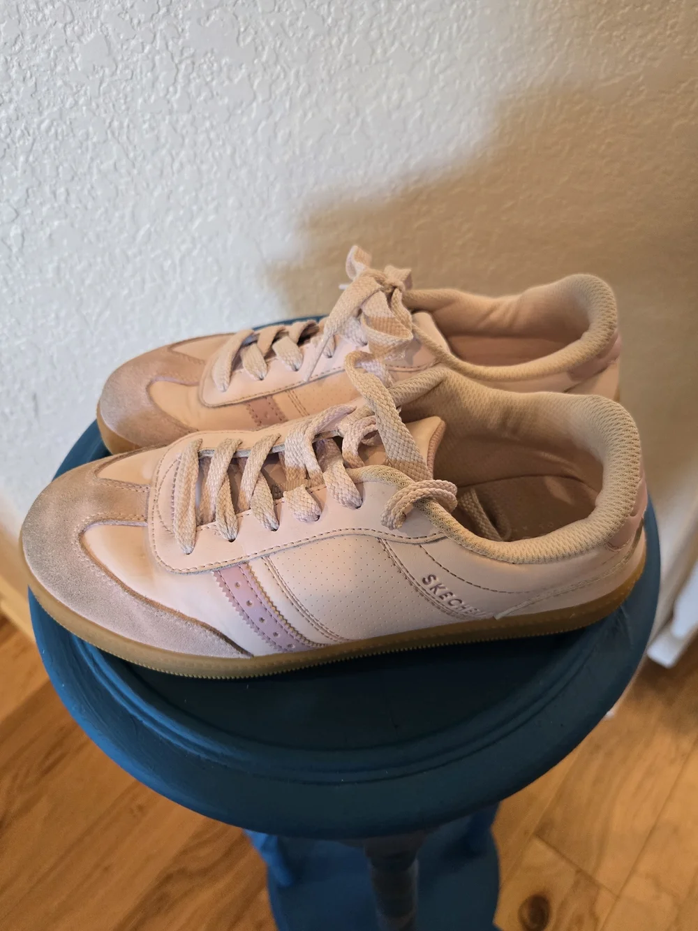 Skechers Girls Light Pink Lace-Up Casual Sneakers